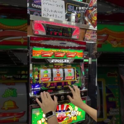 スロットゲームで1万円使って号泣する話題の男 #犬系彼氏 #残り千円の奇跡 #shorts #パチスロ #88万円目